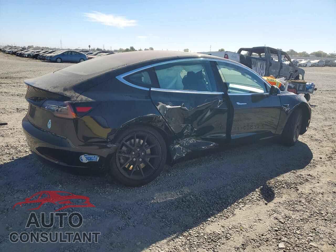 TESLA MODEL 3 2018 - 5YJ3E1EAXJF040658