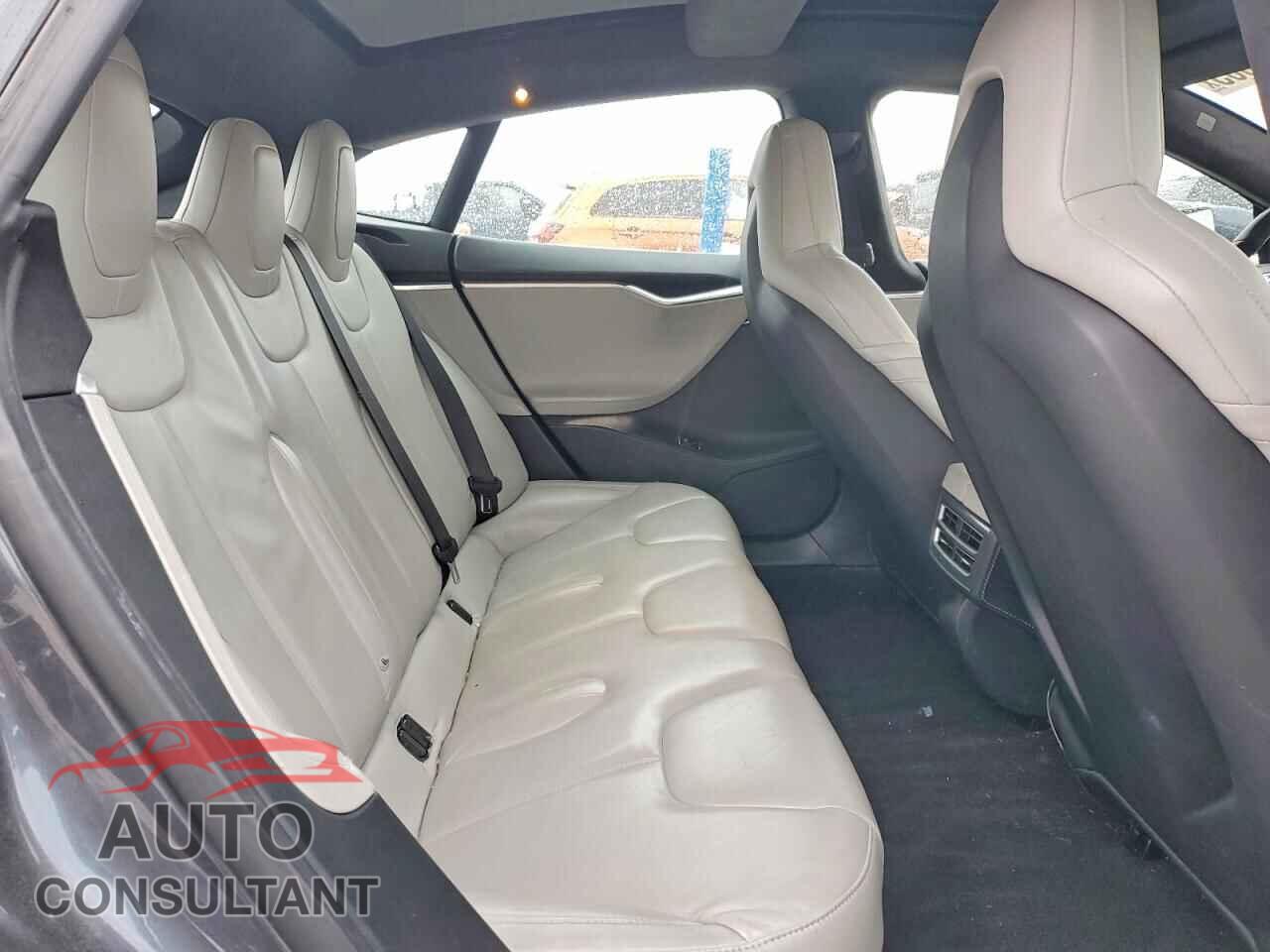 TESLA MODEL S 2016 - 5YJSA1E25GF123844