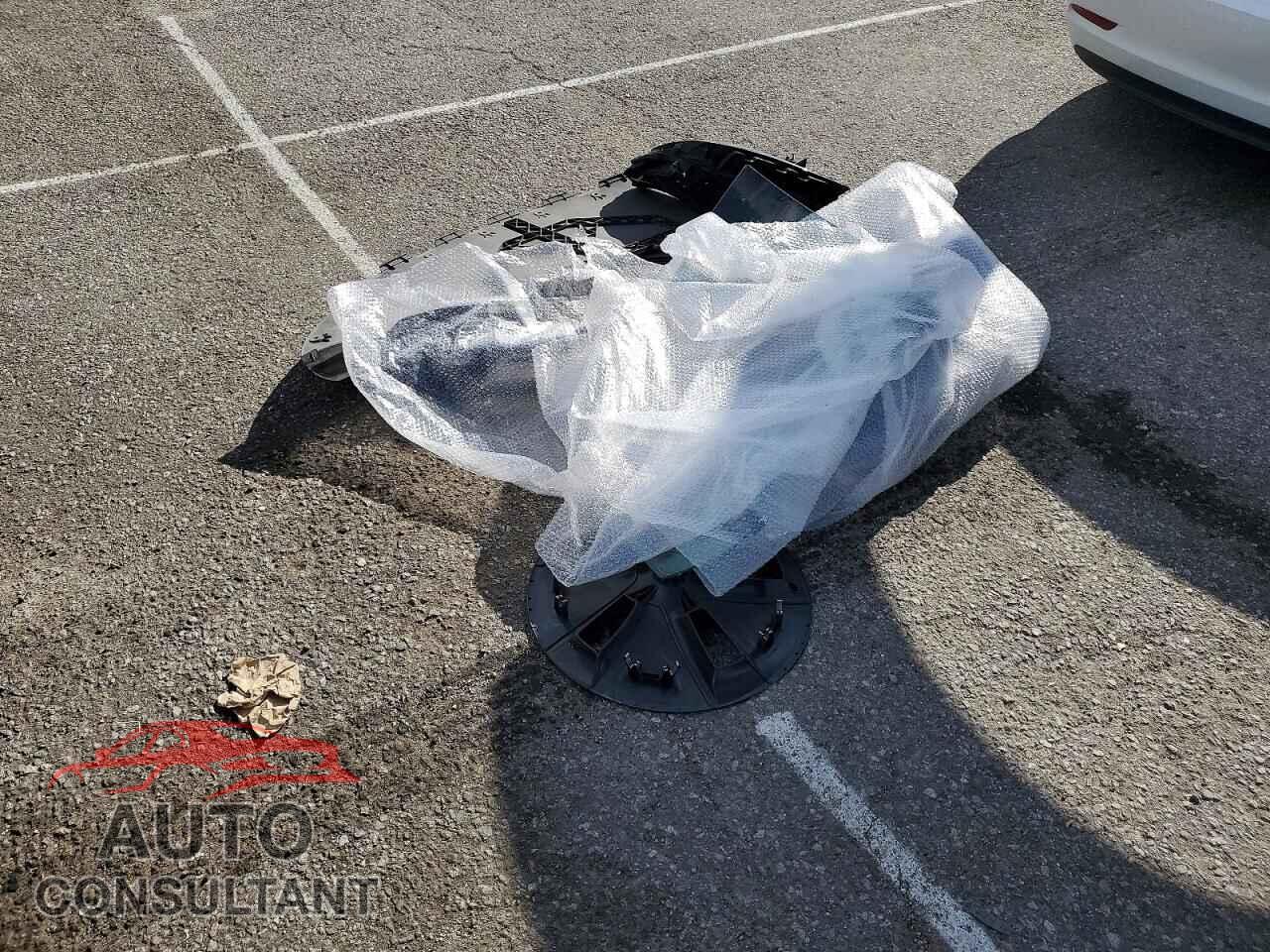 TESLA MODEL 3 2021 - 5YJ3E1EA2MF053120