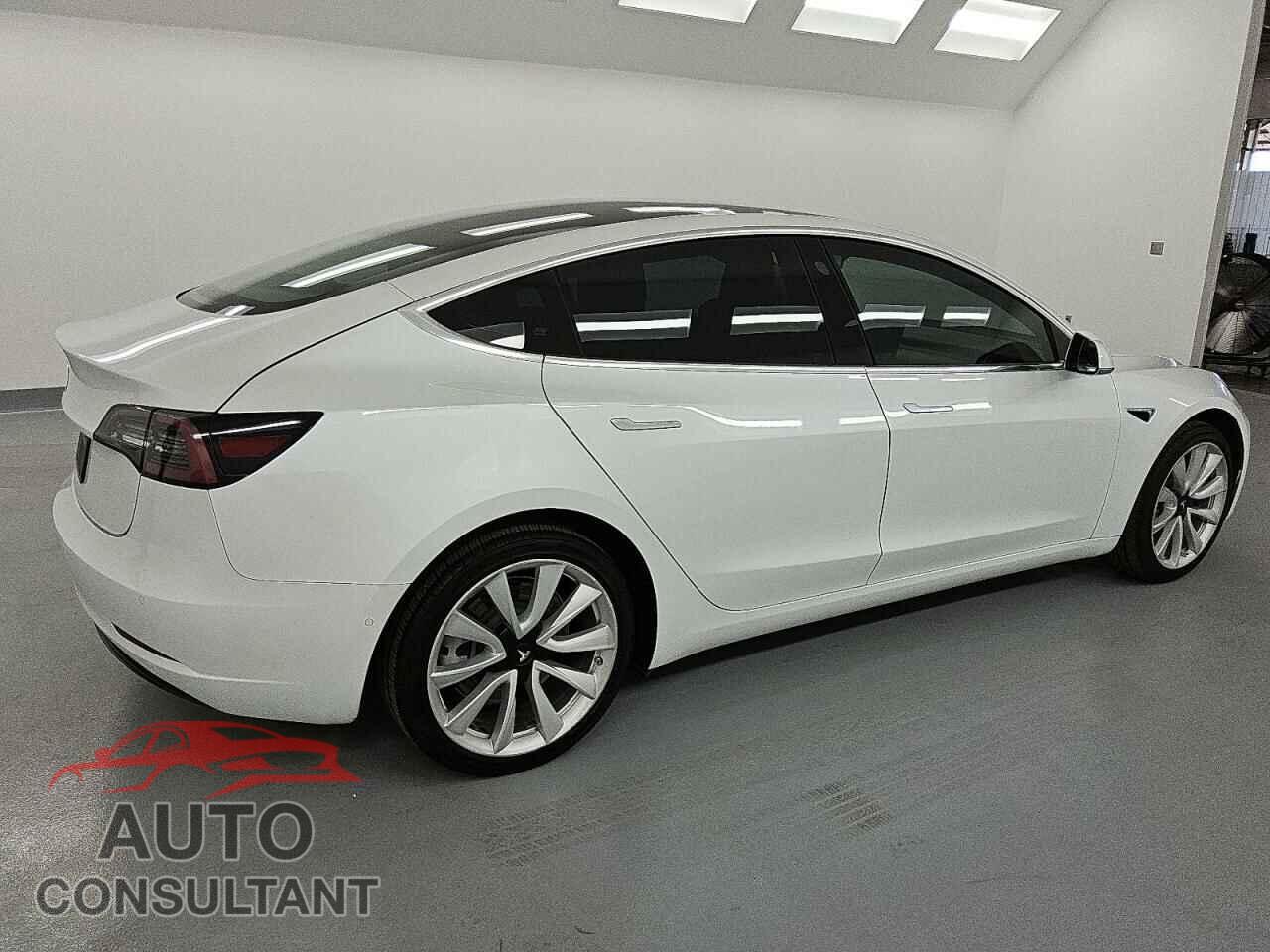 TESLA MODEL 3 2019 - 5YJ3E1EA6KF476697