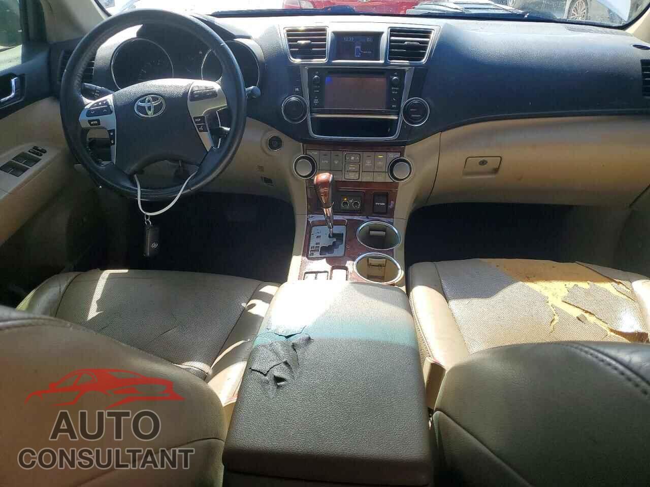 TOYOTA HIGHLANDER 2013 - 5TDYK3EH8DS095049
