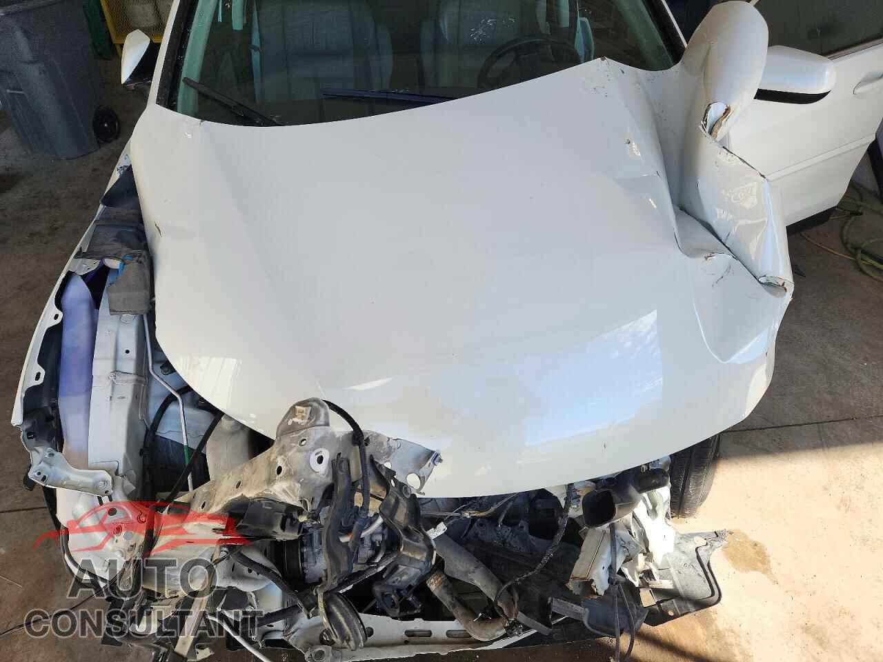 HONDA CRV 2014 - 5J6RM4H70EL045167