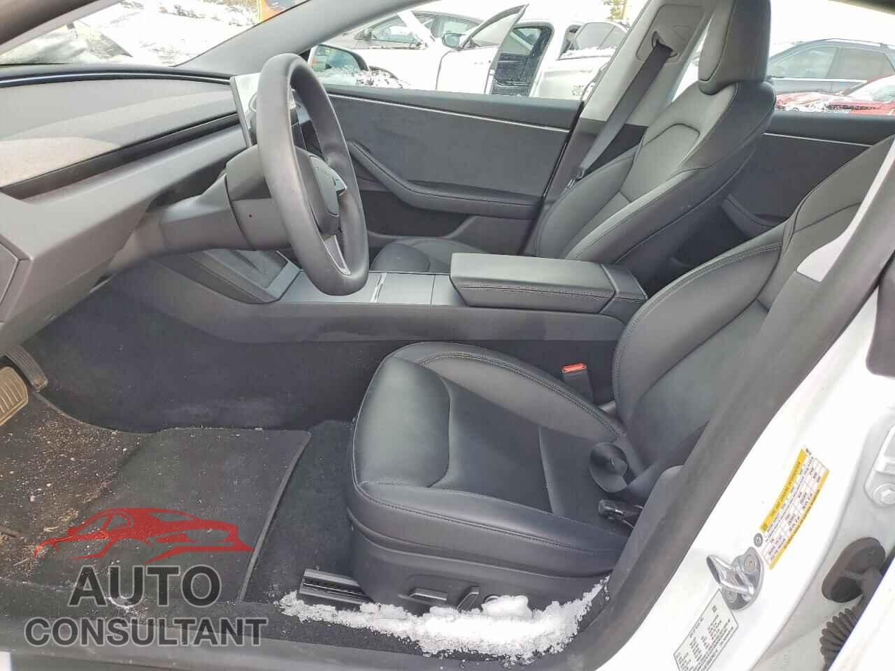 TESLA MODEL 3 2025 - 5YJ3E1EB5SF965116