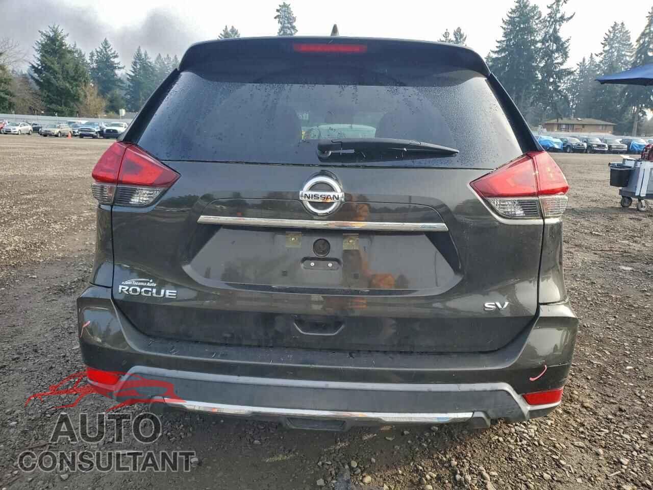 NISSAN ROGUE 2017 - KNMAT2MT1HP593091