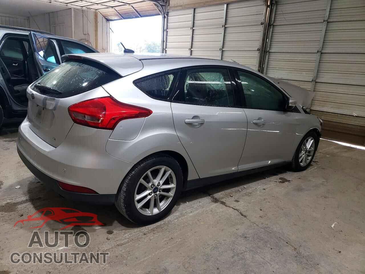 FORD FOCUS 2015 - 1FADP3K23FL351480