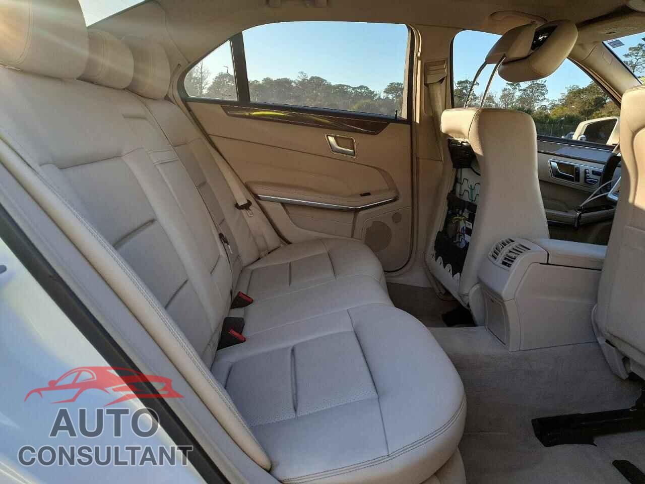 MERCEDES-BENZ E-CLASS 2014 - WDDHF5KB4EB049264