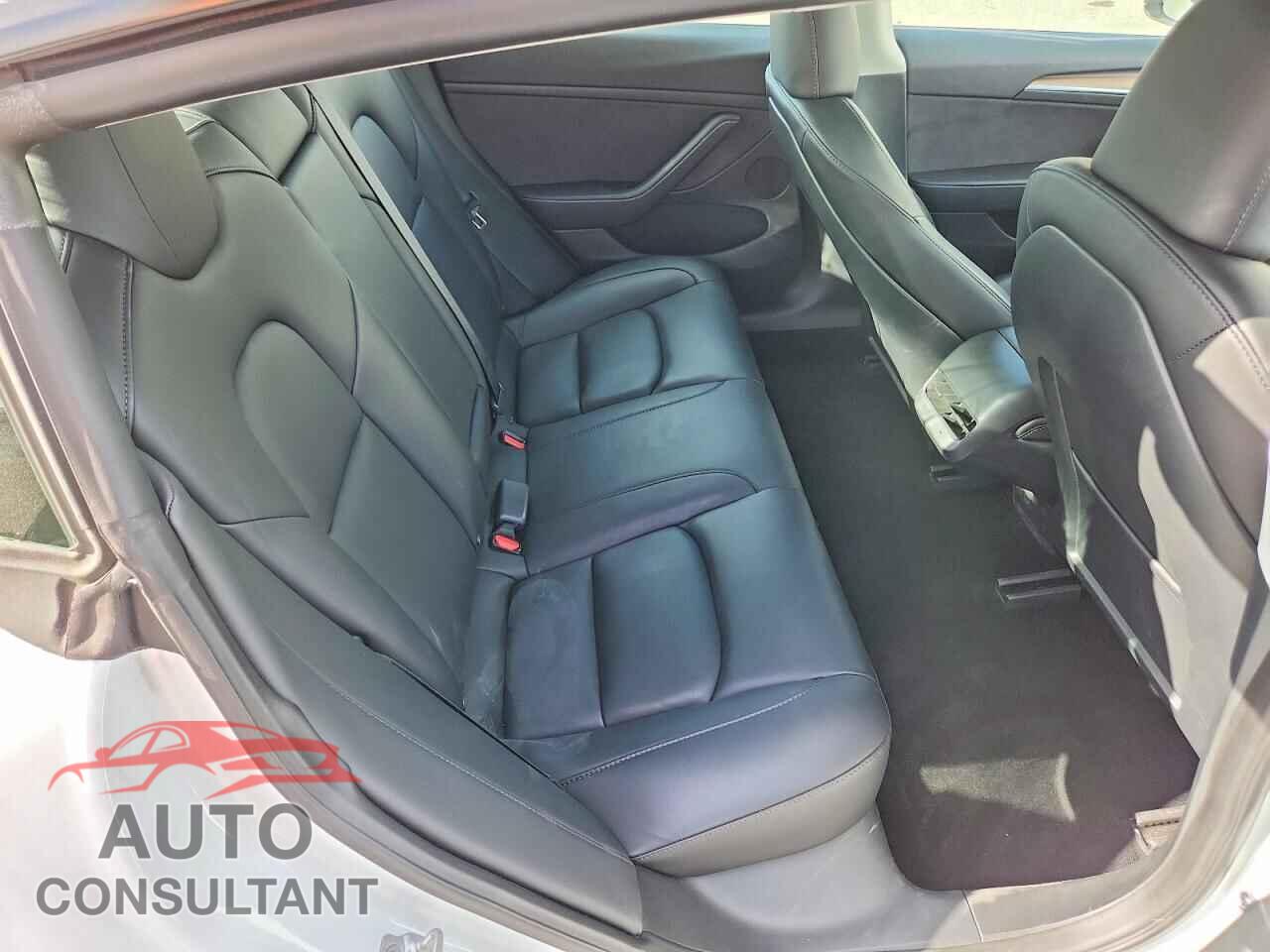 TESLA MODEL 3 2023 - 5YJ3E1EA8PF598498