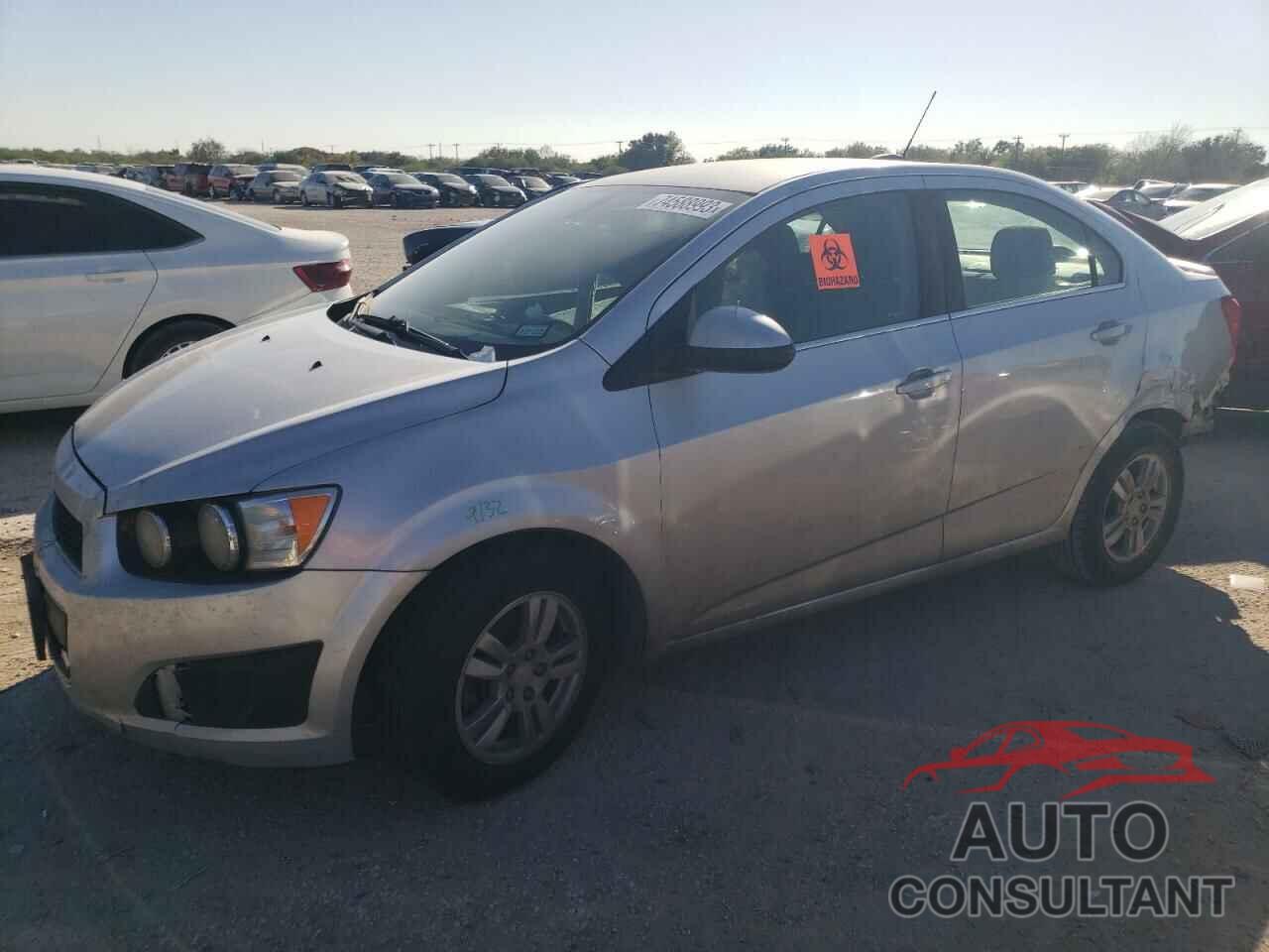 CHEVROLET SONIC 2016 - 1G1JC5SH4G4142357