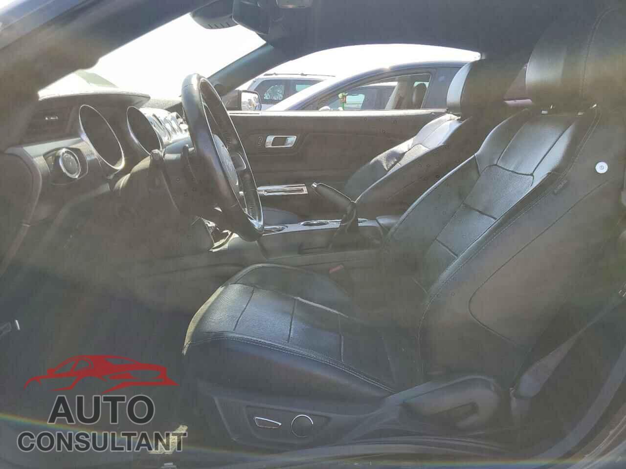 FORD MUSTANG 2019 - 1FA6P8CF2K5186009