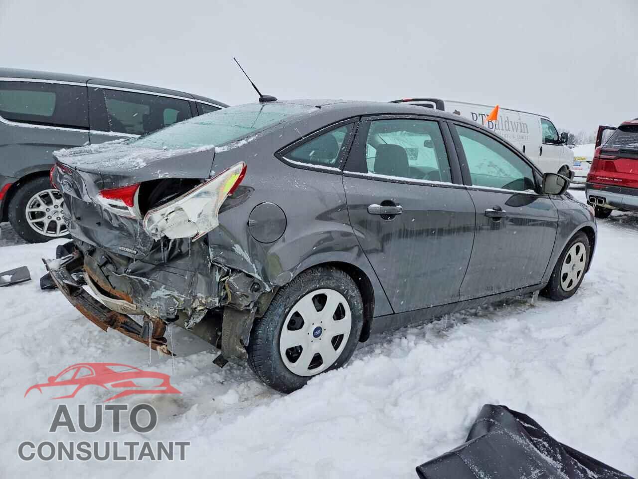 FORD FOCUS 2015 - 1FADP3E22FL367701