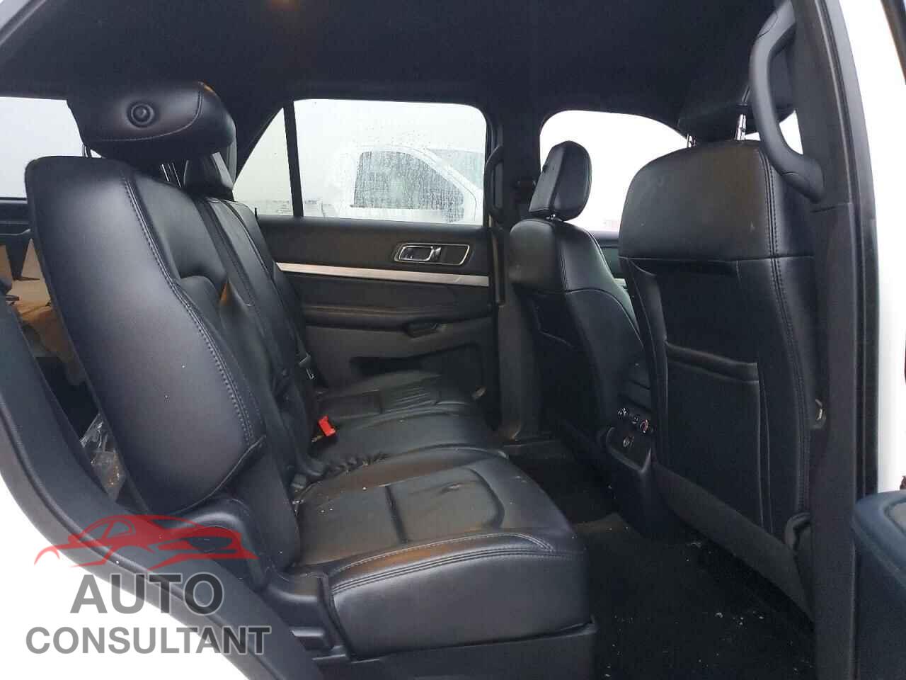 FORD EXPLORER 2018 - 1FM5K7D82JGA19002