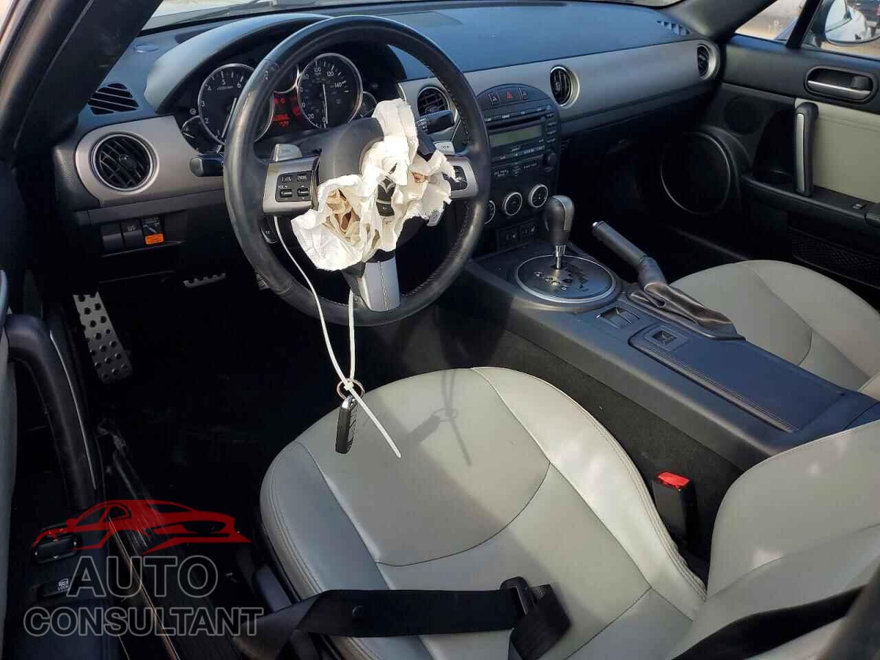 MAZDA MX5 2011 - JM1NC2PF5B0217338