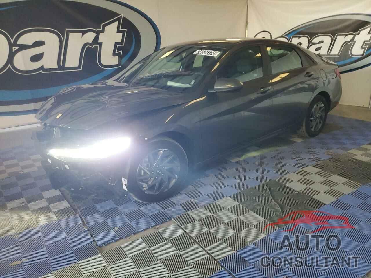 HYUNDAI ELANTRA 2024 - KMHLM4DGXRU650617