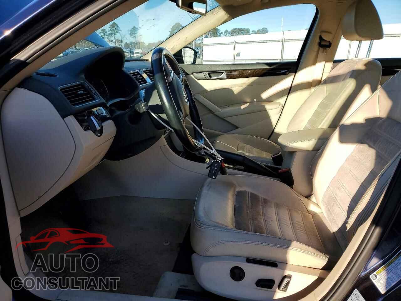 VOLKSWAGEN PASSAT 2014 - 1VWCS7A37EC033332