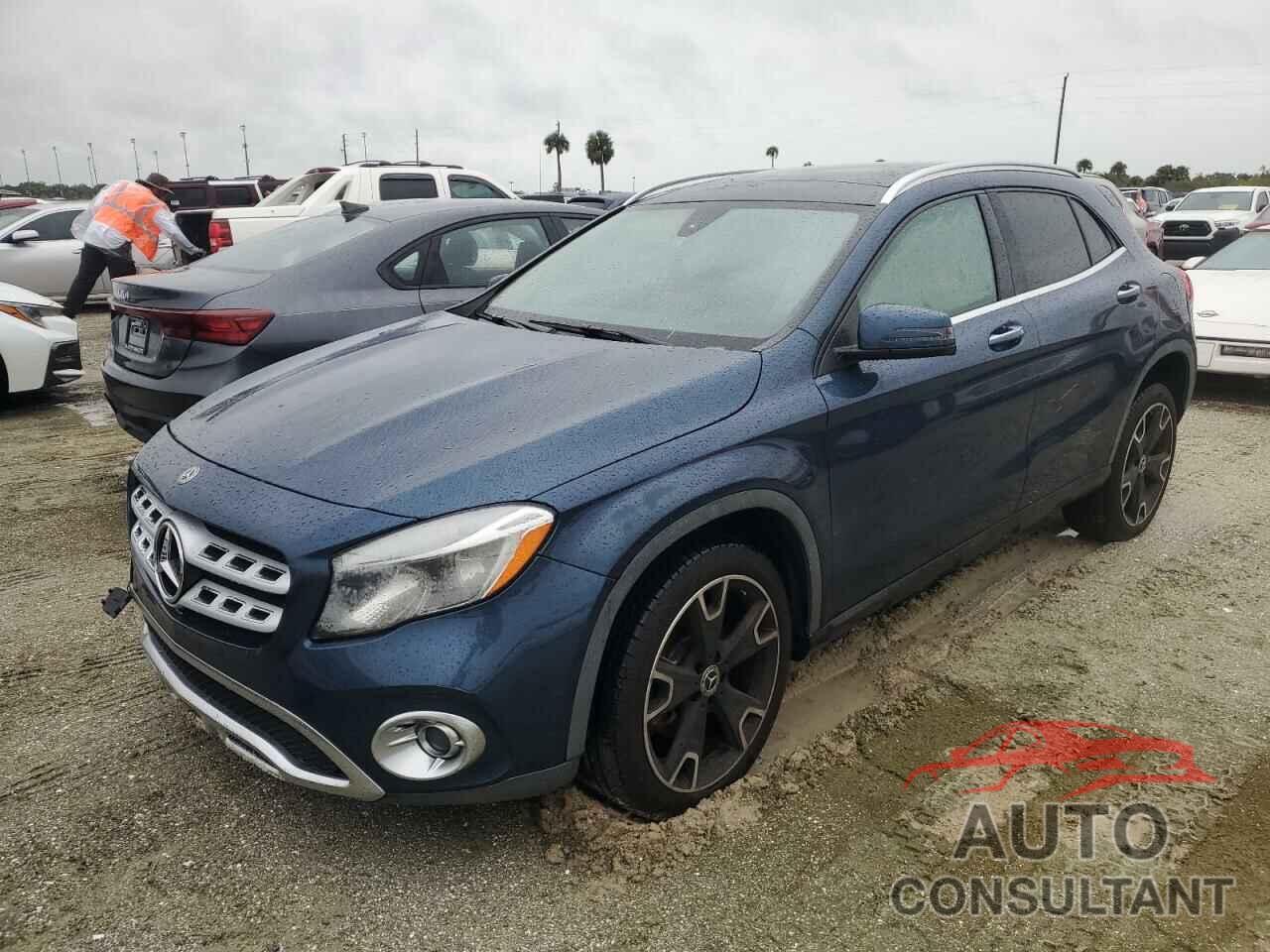 MERCEDES-BENZ GLA-CLASS 2019 - WDCTG4EB3KJ614798