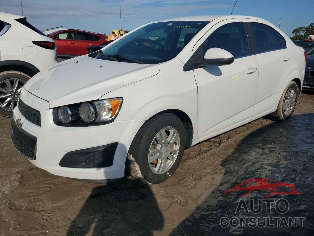 CHEVROLET SONIC 2016 - 1G1JC5SH7G4162439