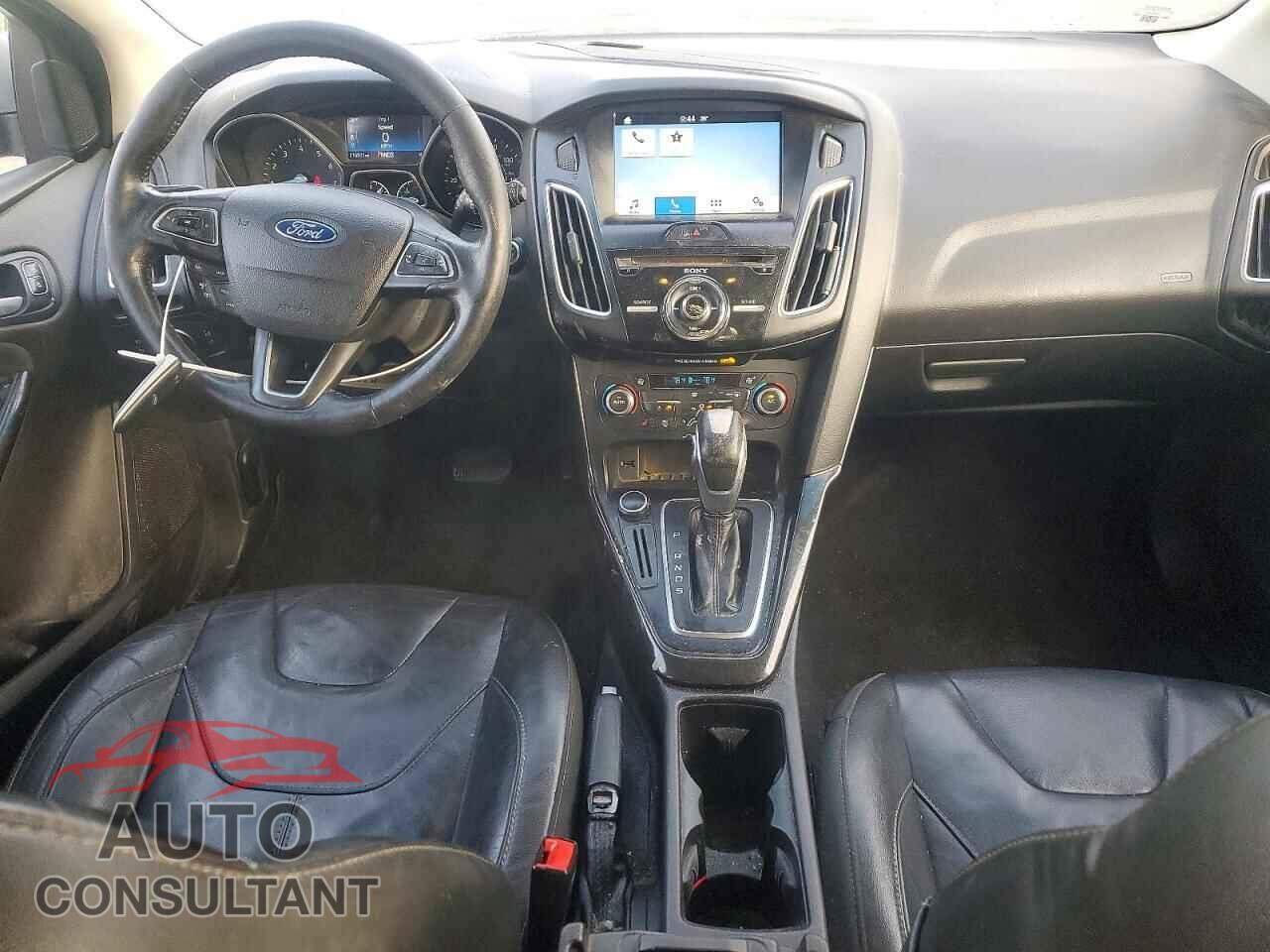 FORD FOCUS 2016 - 1FADP3N2XGL310180