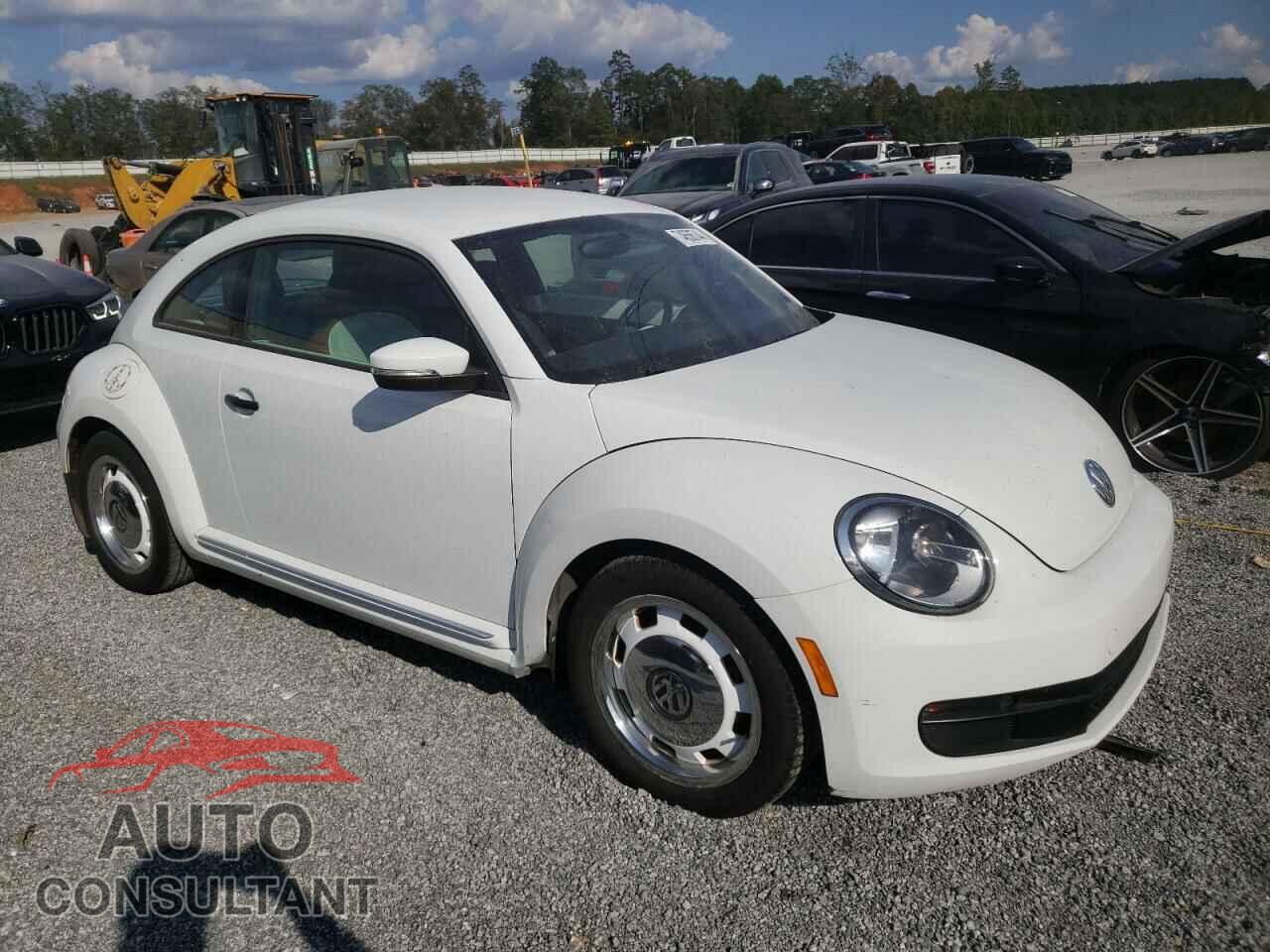 VOLKSWAGEN BEETLE 2016 - 3VWF17AT2GM633208
