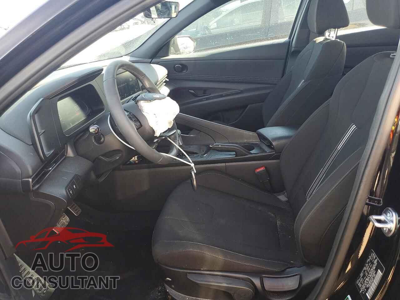 HYUNDAI ELANTRA 2025 - KMHLM4DG7SU928962