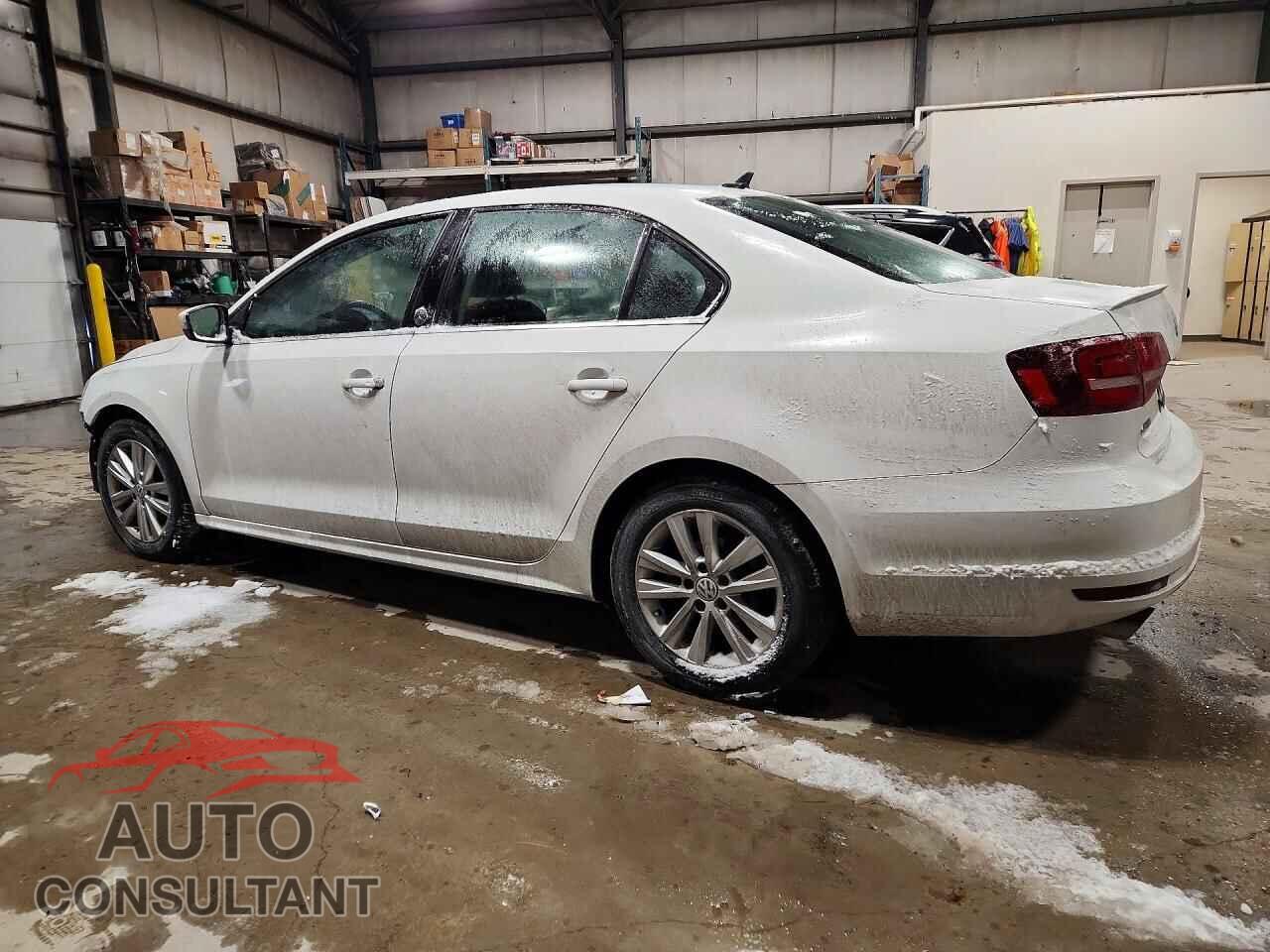 VOLKSWAGEN JETTA 2017 - 3VWDB7AJXHM307709