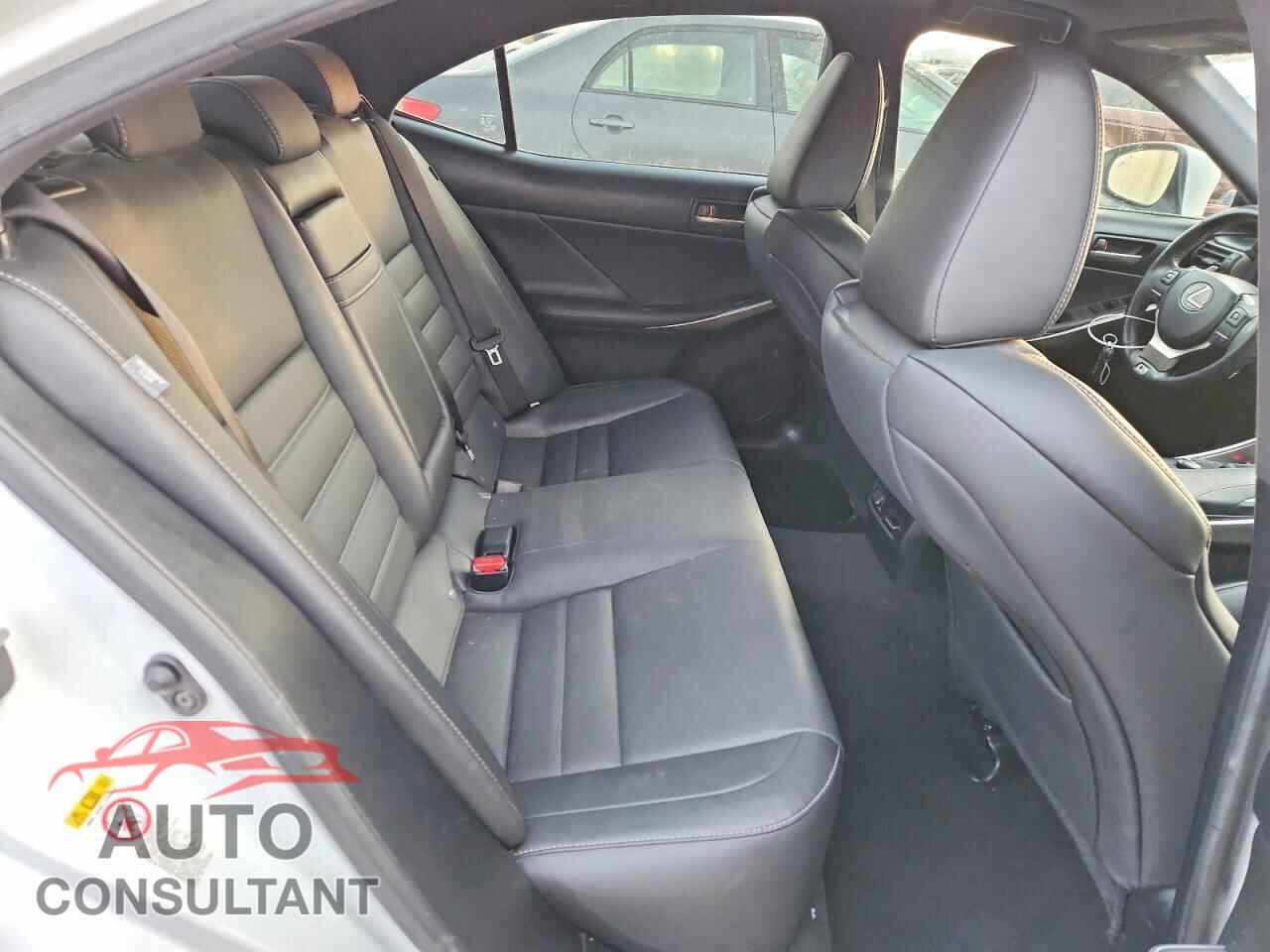 LEXUS IS 2018 - JTHBA1D27J5068080