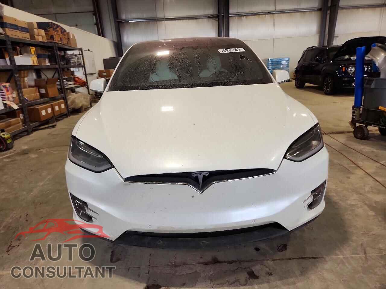 TESLA MODEL X 2017 - 5YJXCBE24HF043698