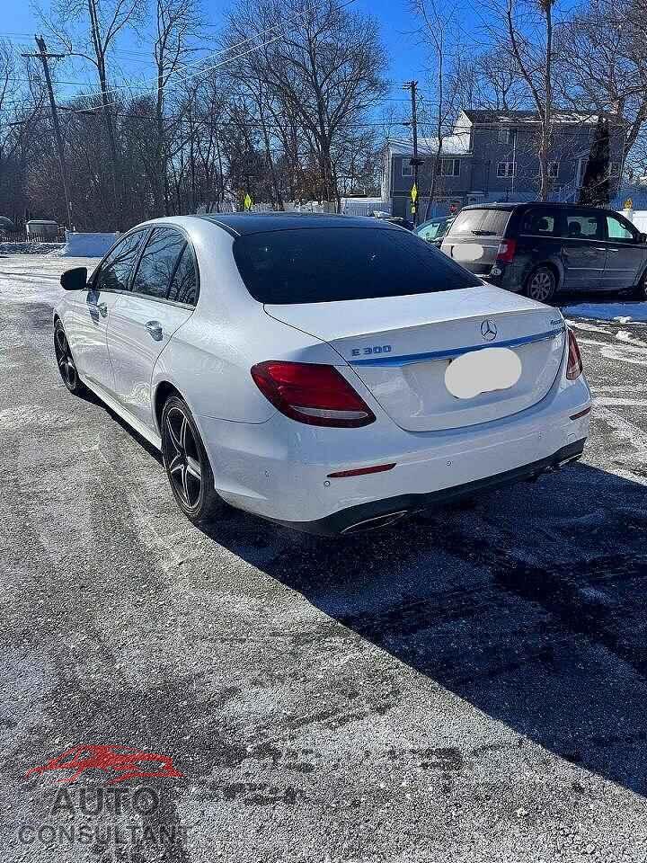 MERCEDES-BENZ E-CLASS 2018 - WDDZF4KB3JA301018