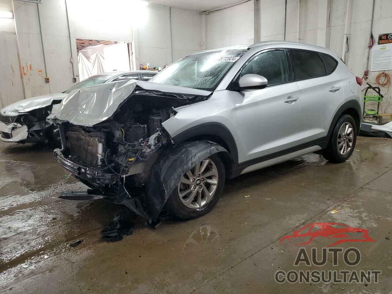 HYUNDAI TUCSON 2018 - KM8J3CA42JU760600