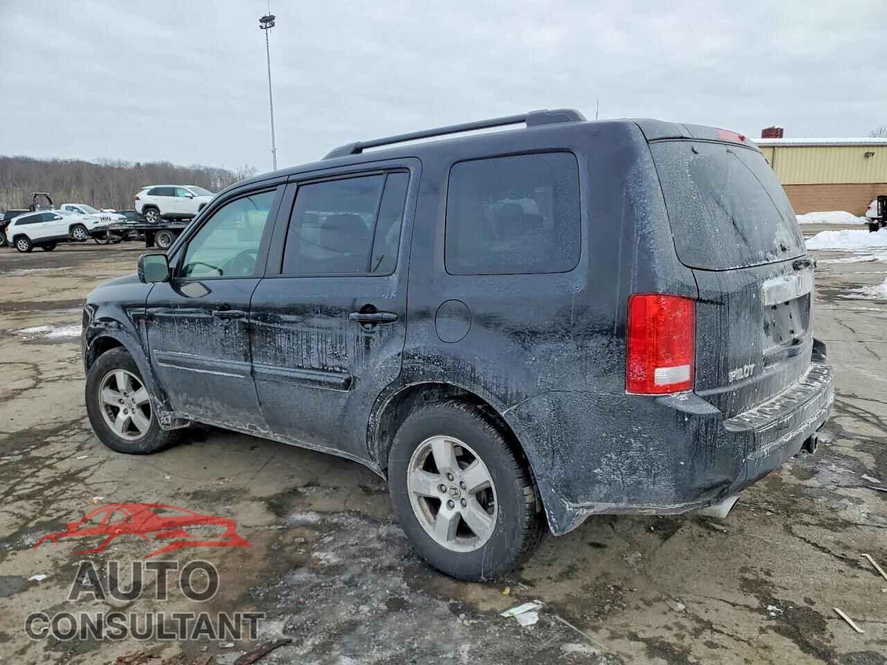 HONDA PILOT 2011 - 5FNYF4H44BB051313