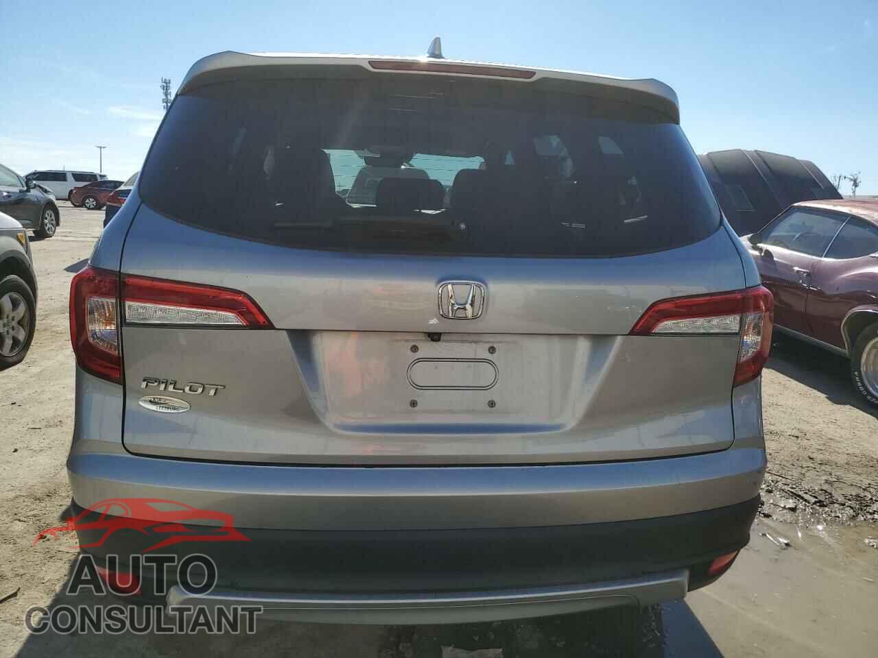HONDA PILOT 2019 - 5FNYF5H58KB042581