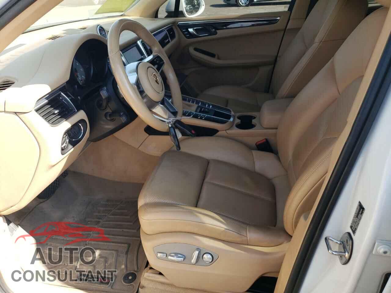 PORSCHE MACAN 2015 - WP1AB2A59FLB52465