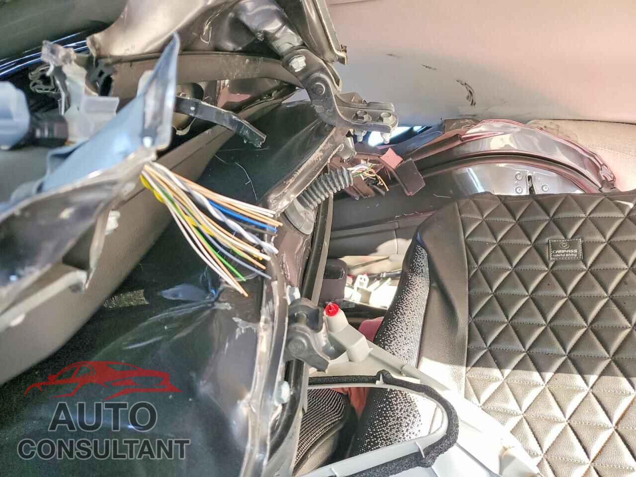 TOYOTA RAV4 2024 - 2T3W1RFV9RC263368