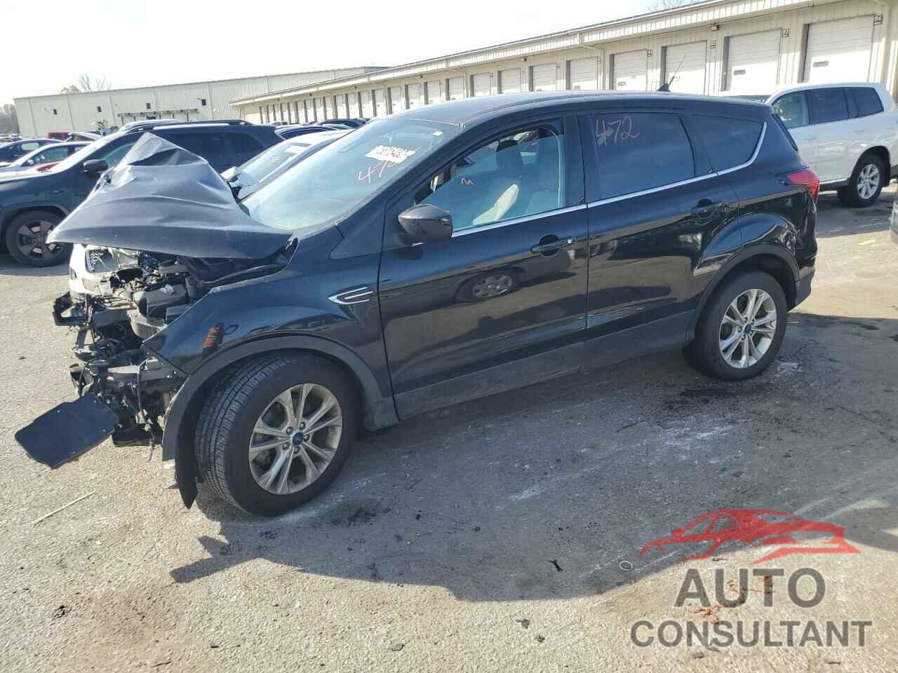 FORD ESCAPE 2019 - 1FMCU0GD3KUB81998