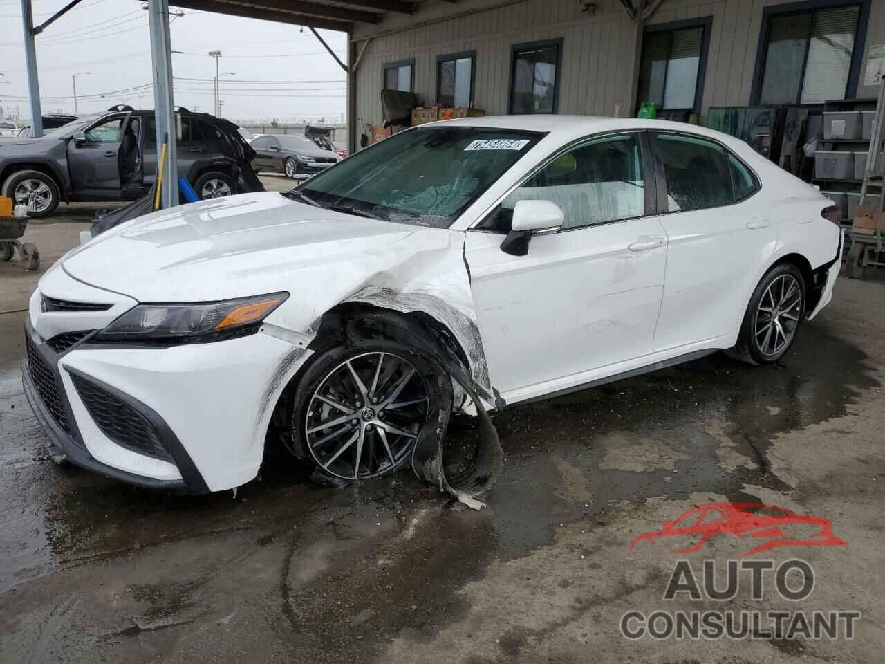 TOYOTA CAMRY 2024 - 4T1G11AK1RU887028