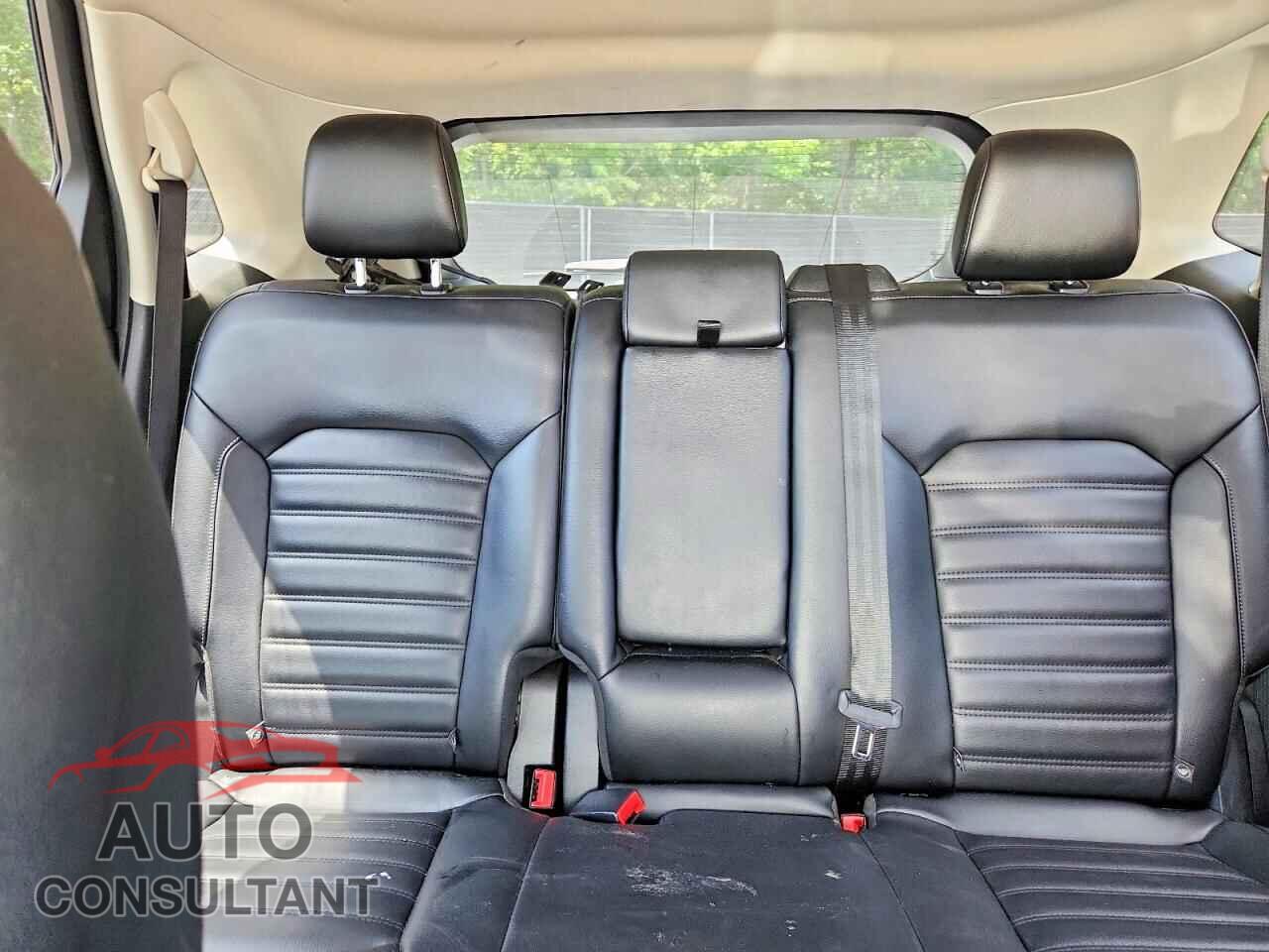 FORD EDGE 2019 - 2FMPK4J9XKBC28436