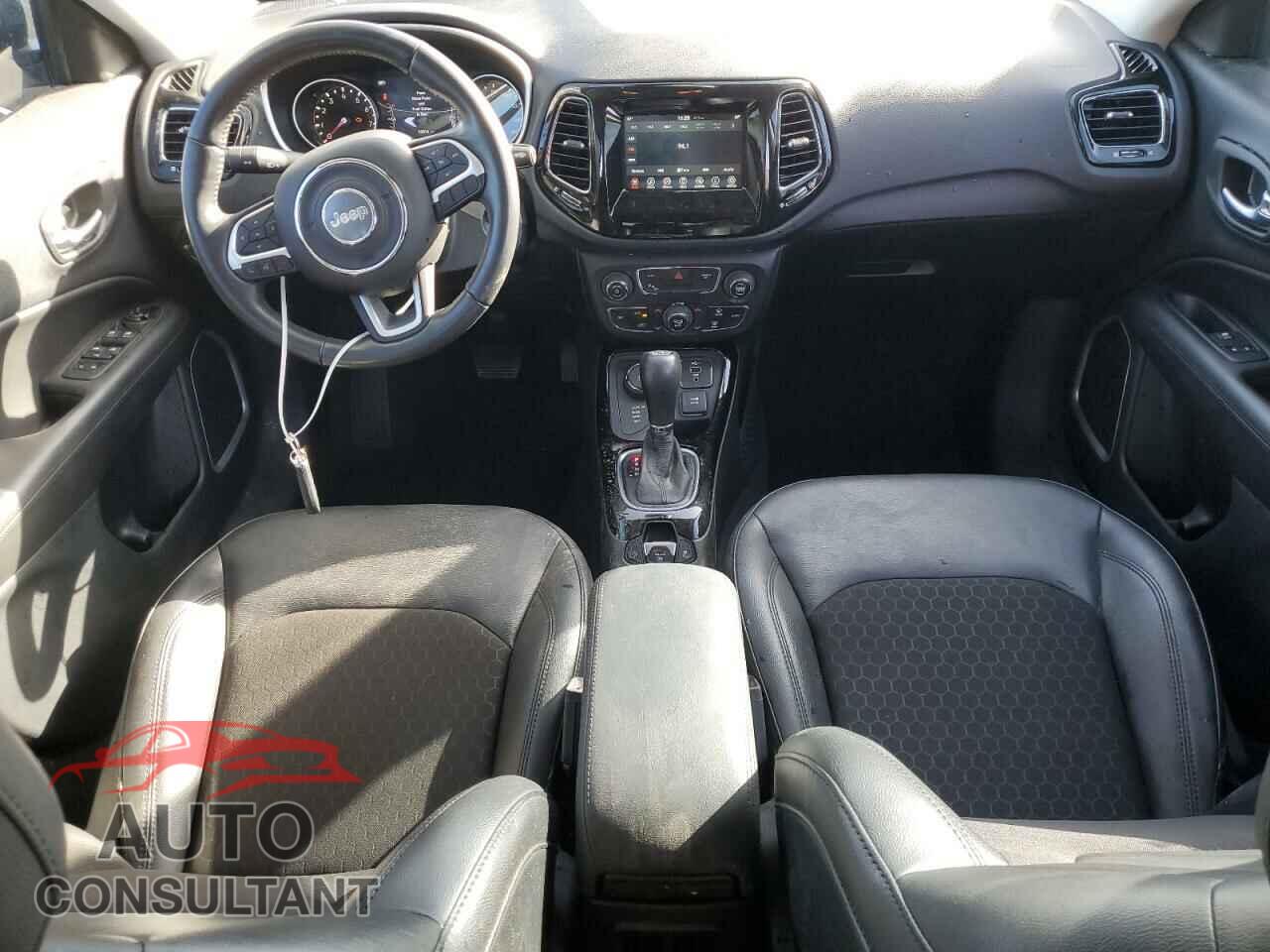 JEEP COMPASS 2020 - 3C4NJDBB9LT256475