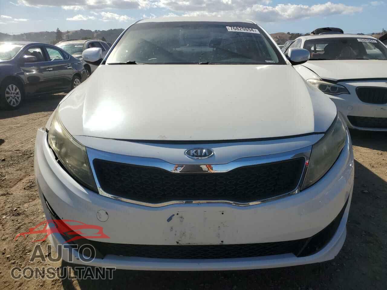 KIA OPTIMA 2011 - KNAGM4A79B5124082