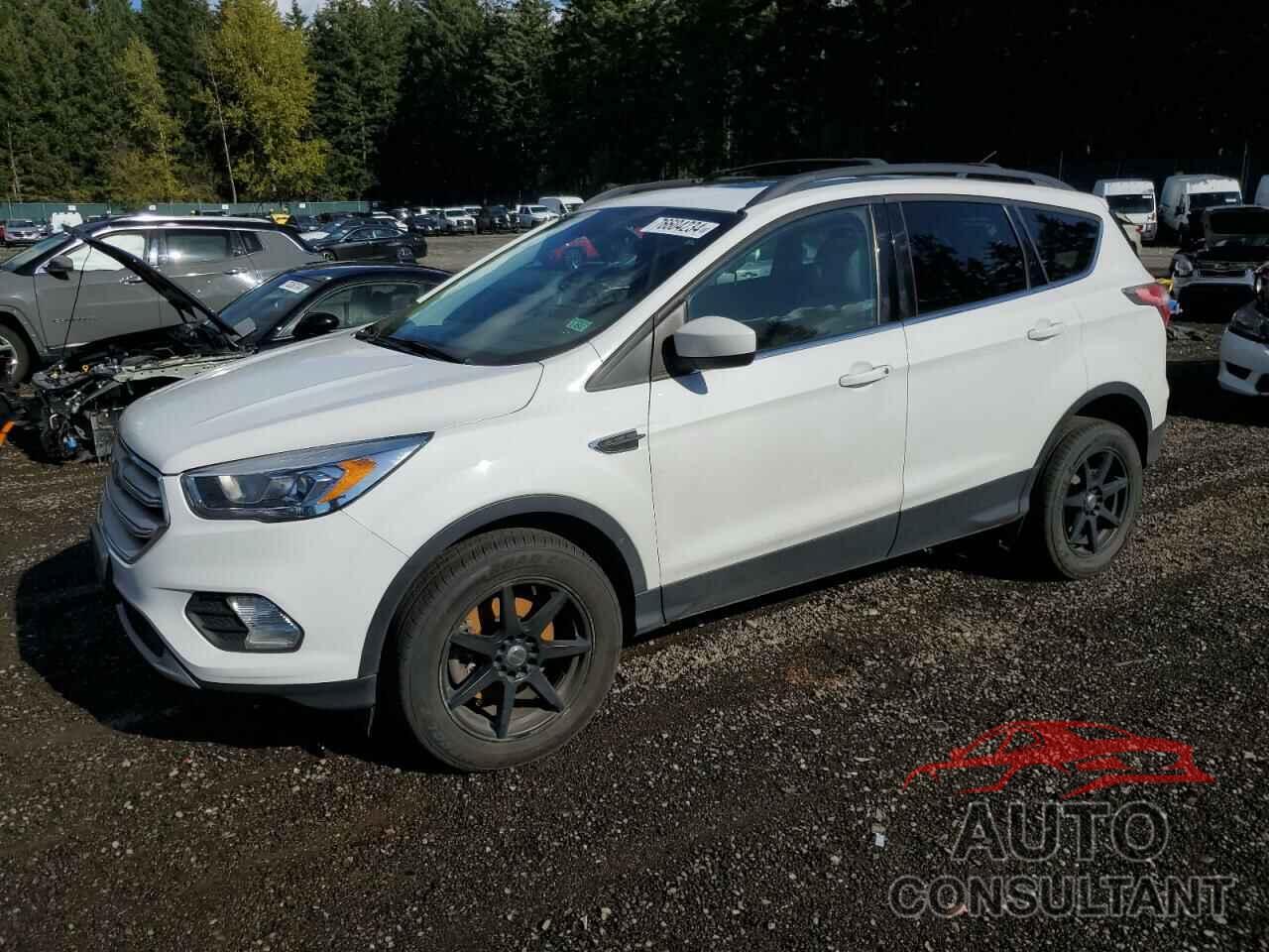 FORD ESCAPE 2017 - 1FMCU9G95HUA26037