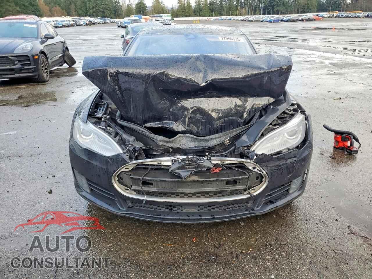 TESLA MODEL S 2015 - 5YJSA1S22FF085914