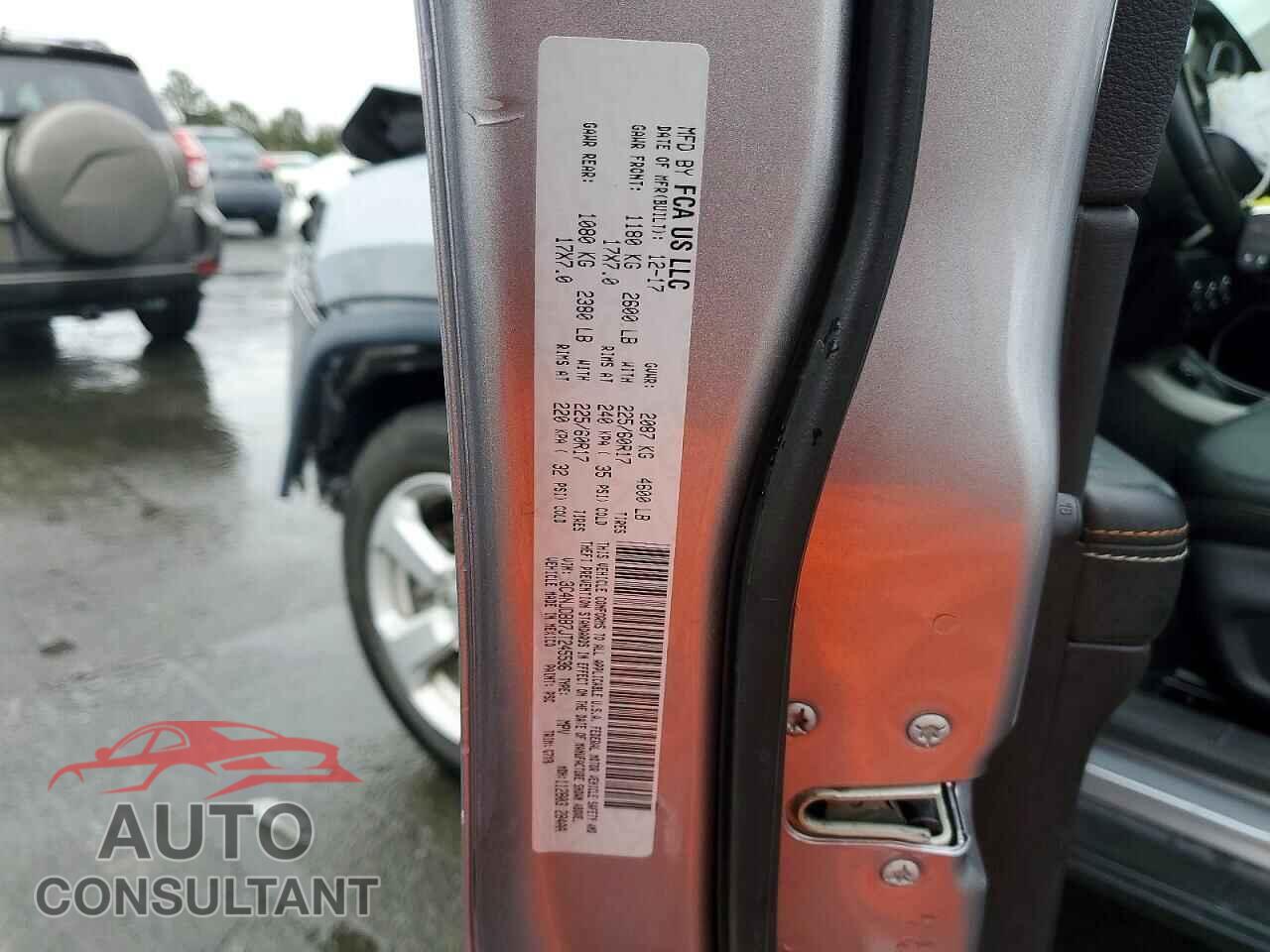 JEEP COMPASS 2018 - 3C4NJDBB7JT245536
