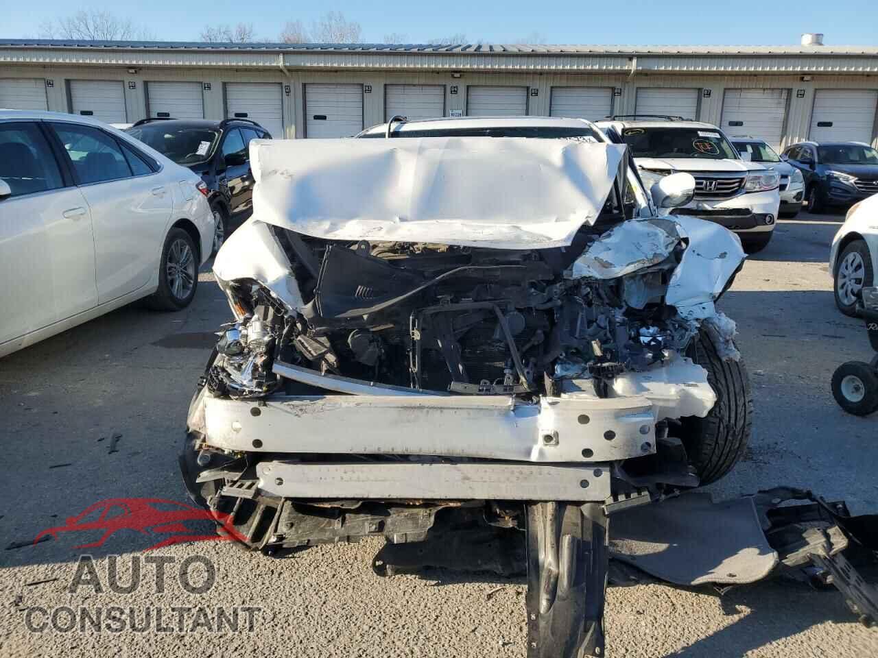 LEXUS LS460 2016 - JTHCL5EF1G5026357