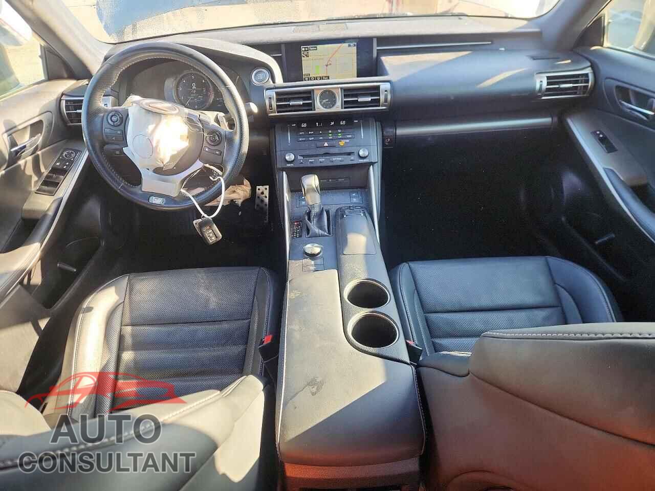 LEXUS IS 2015 - JTHBF1D27F5058030