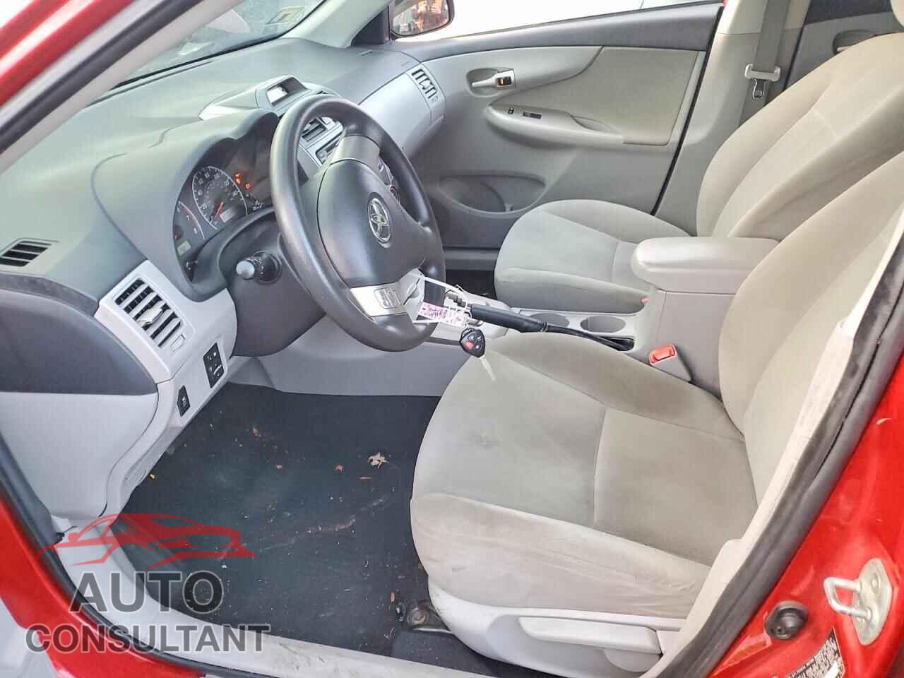 TOYOTA COROLLA 2013 - 2T1BU4EE3DC065686