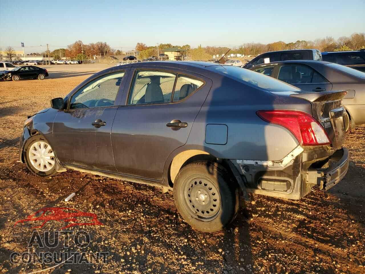 NISSAN VERSA 2017 - 3N1CN7AP3HL881653