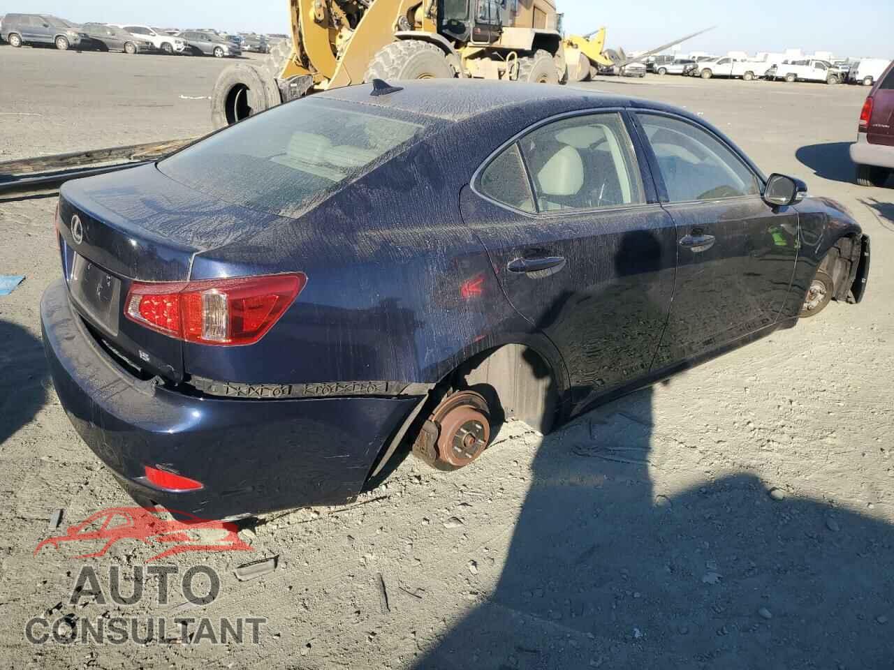 LEXUS IS 2011 - JTHBF5C20B5153631