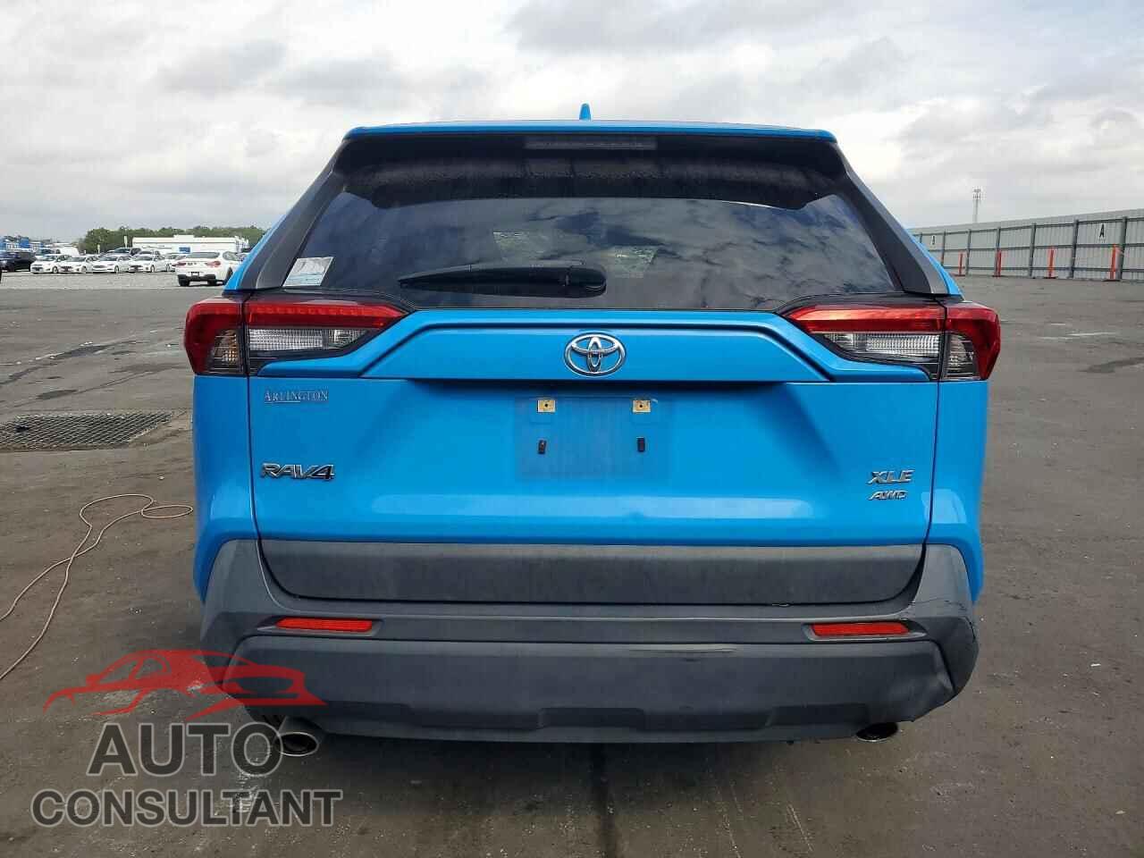 TOYOTA RAV4 2019 - JTMP1RFV3KD005546