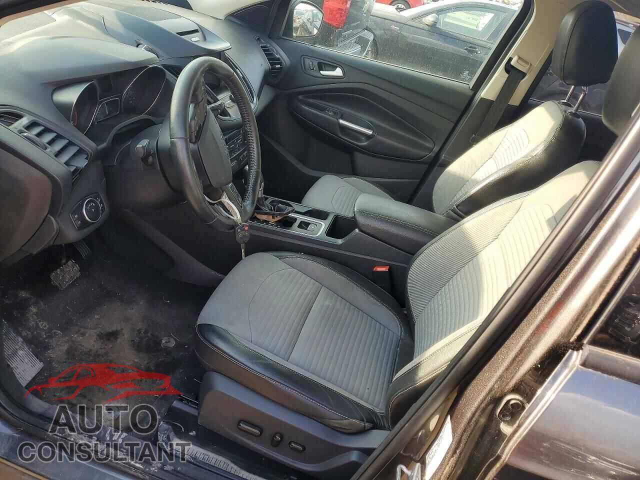 FORD ESCAPE 2017 - 1FMCU9GD0HUB77050