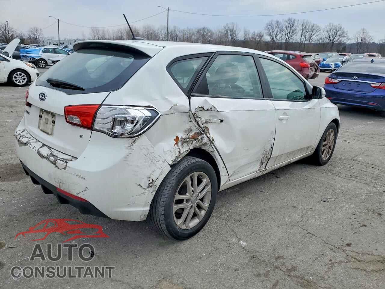 KIA FORTE 2011 - KNAFU5A29B5379563