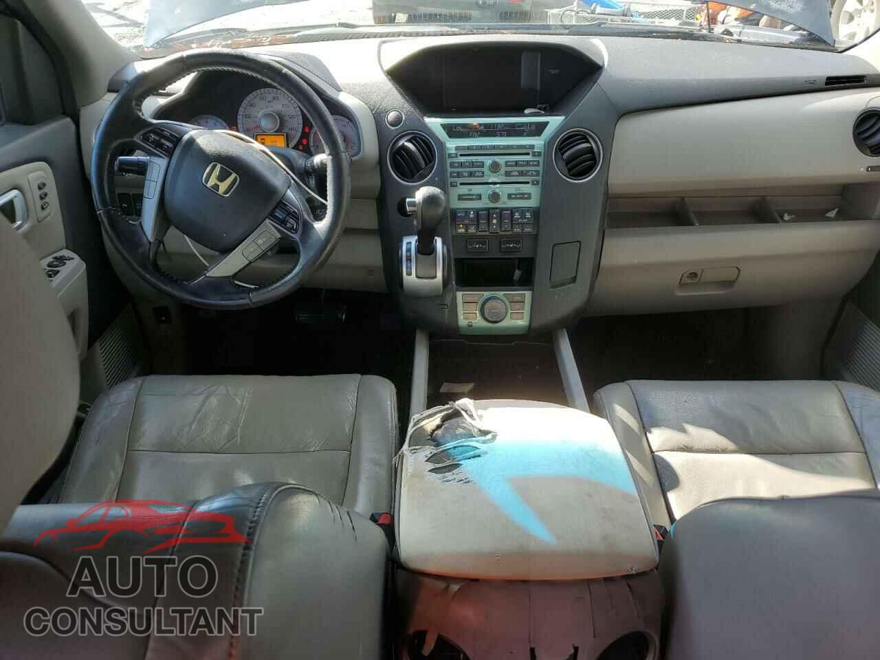 HONDA PILOT 2011 - 5FNYF3H92BB014122