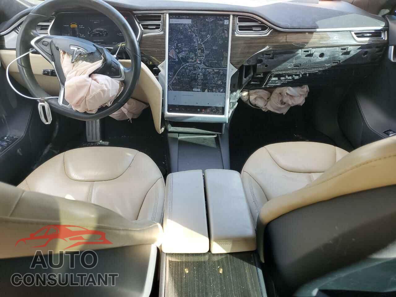 TESLA MODEL S 2015 - 5YJSA1E20FF107579